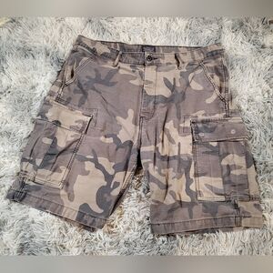 Levi's Men's 38W Tan and Brown Cotton Cargo Shorts